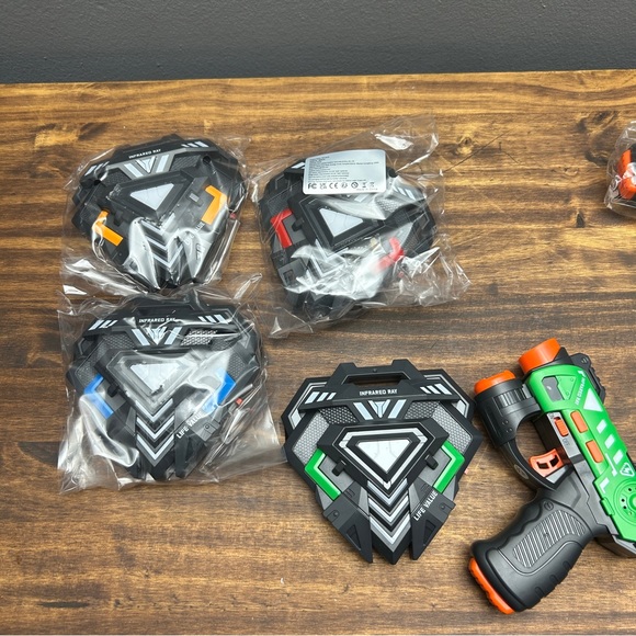 Four Player Laser Tag Gun Set Infrared - Picture 7 of 8